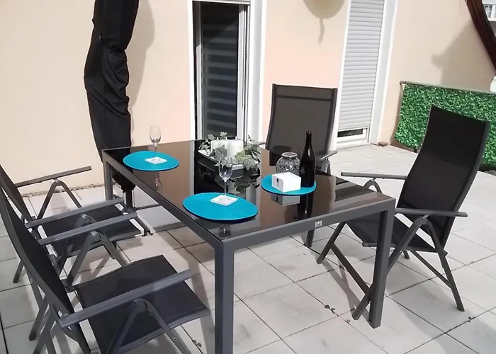 Feriehus Marga's Gaestehaus Mehring (Rhineland-Palatinate)